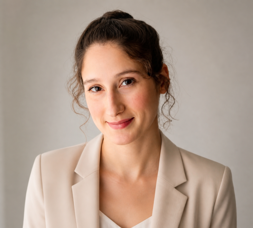Maribel Garcia, bilingual psychiatric mental health nurse practitioner
